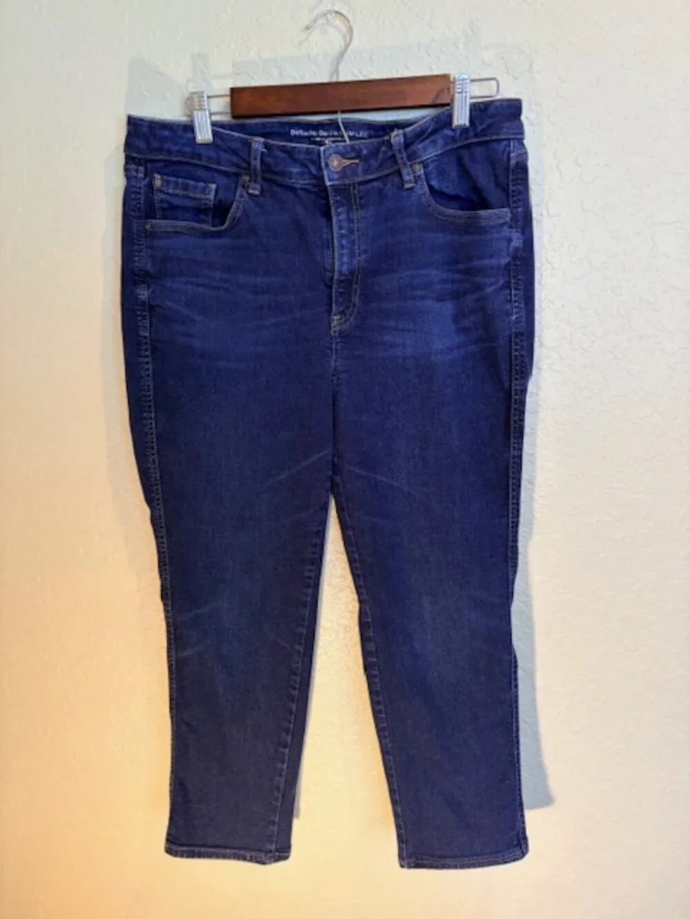 Chico’s Define Me Denim Slim Leg Dark Wash Mid Rise 14R Womens Jeans EUC - Picture 2 of 6